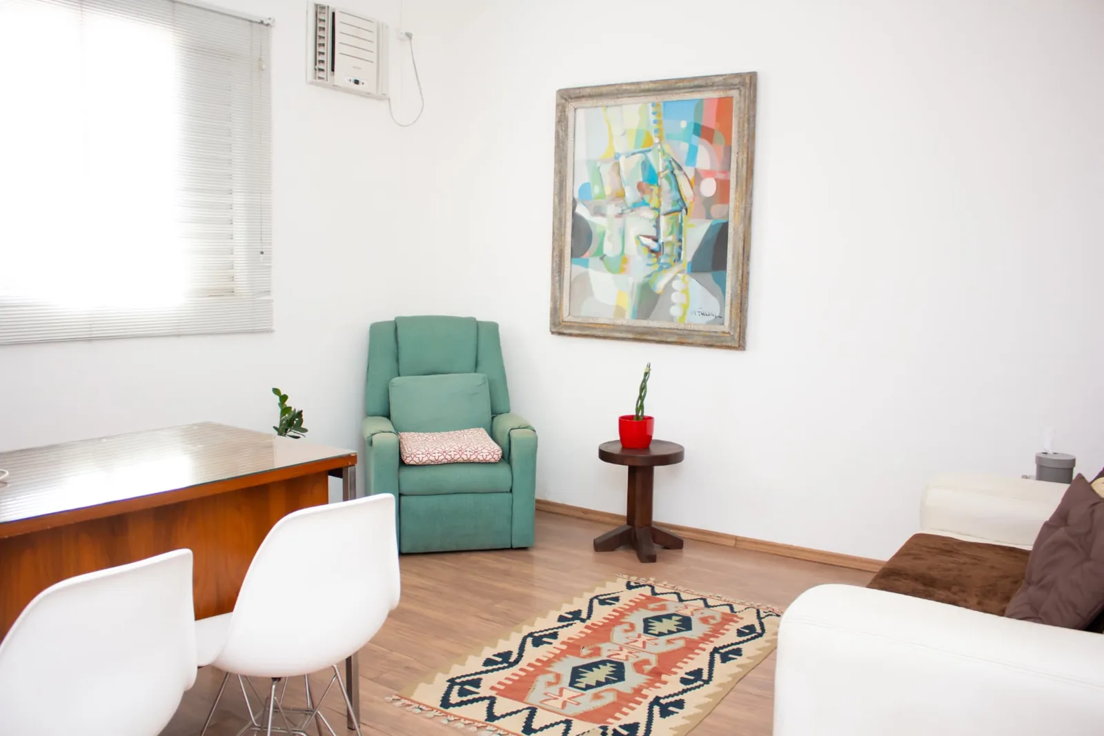 Sala de atendimento – consultório de fonoaudiologia de Natalia Escamez na Vila Leopoldina